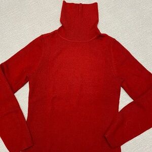 Lightweight Red Turtleneck